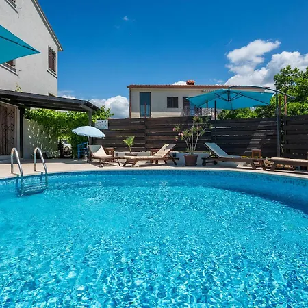 Beautiful In With Wifi Appartamento