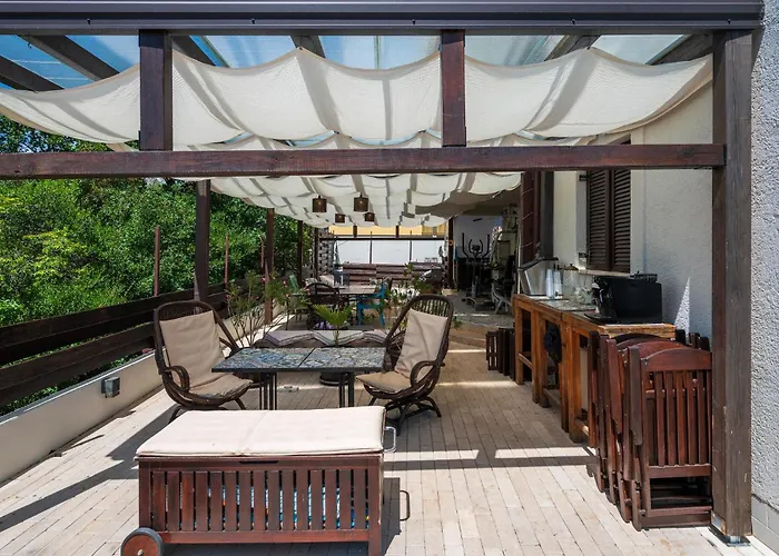 Lejlighed Beautiful In With Wifi Peroj